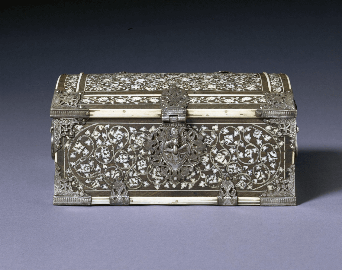 (1) Ivory inlaid box, Victoria&Albert Museum (inv. 402-1854)