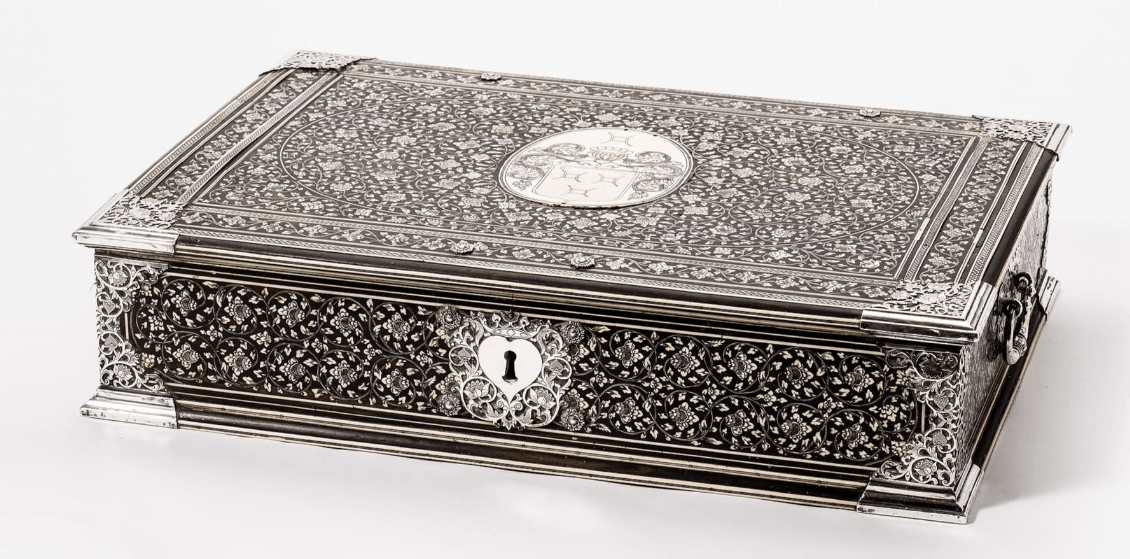 The large inlaid document-box for the Dutch market (Our collection, for sale)